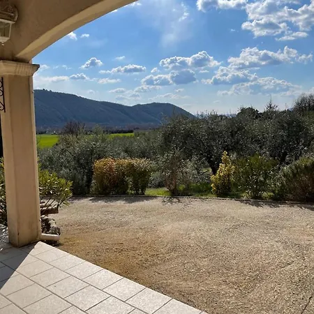 La Maison Dans L'olivette * オレゾン