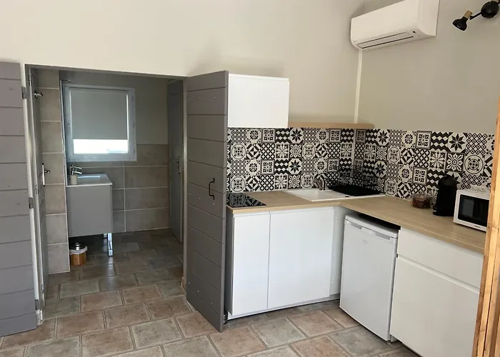 La Maison Dans L'olivette Holiday home Oraison