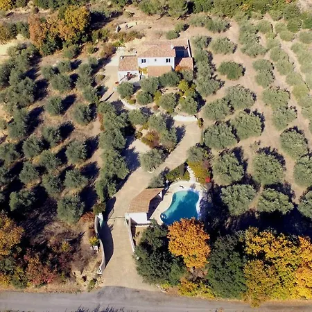 La Maison Dans L'olivette Hébergement de vacances