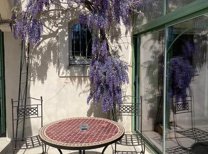 La Maison Dans L'olivette * Oraison